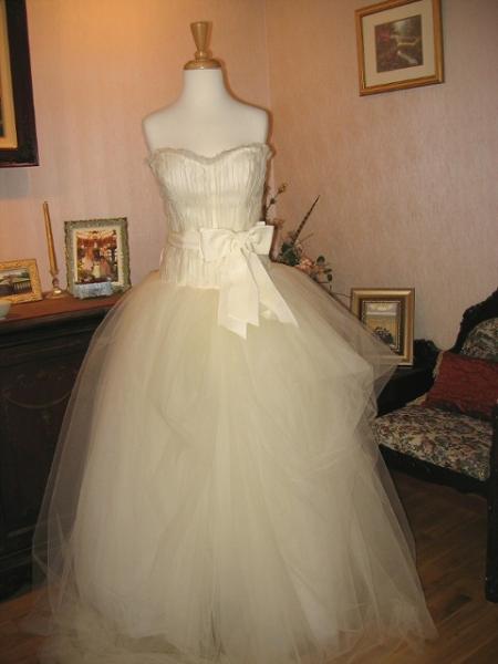 Wedding dress alterations, combination bustle by Bridal Alterations by Ruth